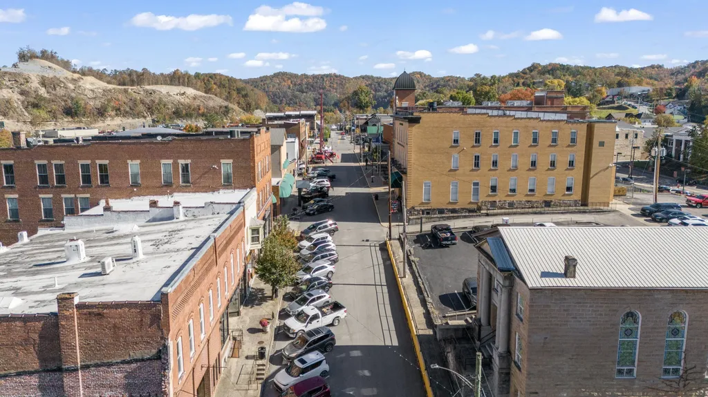 1116 Main Street Jackson KY 41339