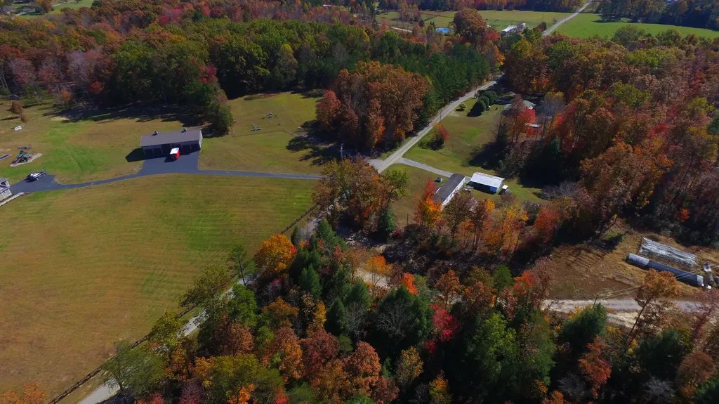 9999 Spruce Creek Road Corbin KY 40701