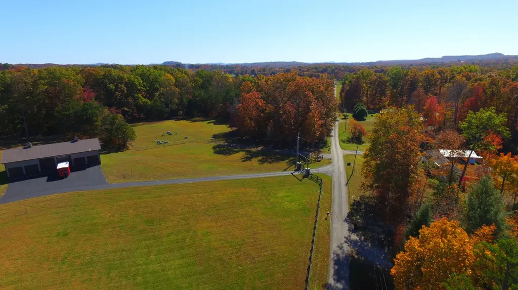 9999 Spruce Creek Road Corbin KY 40701