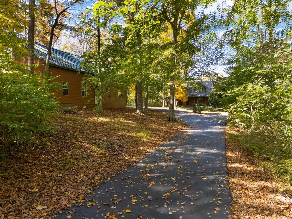 270 Wondering Woods Drive Somerset KY 42503