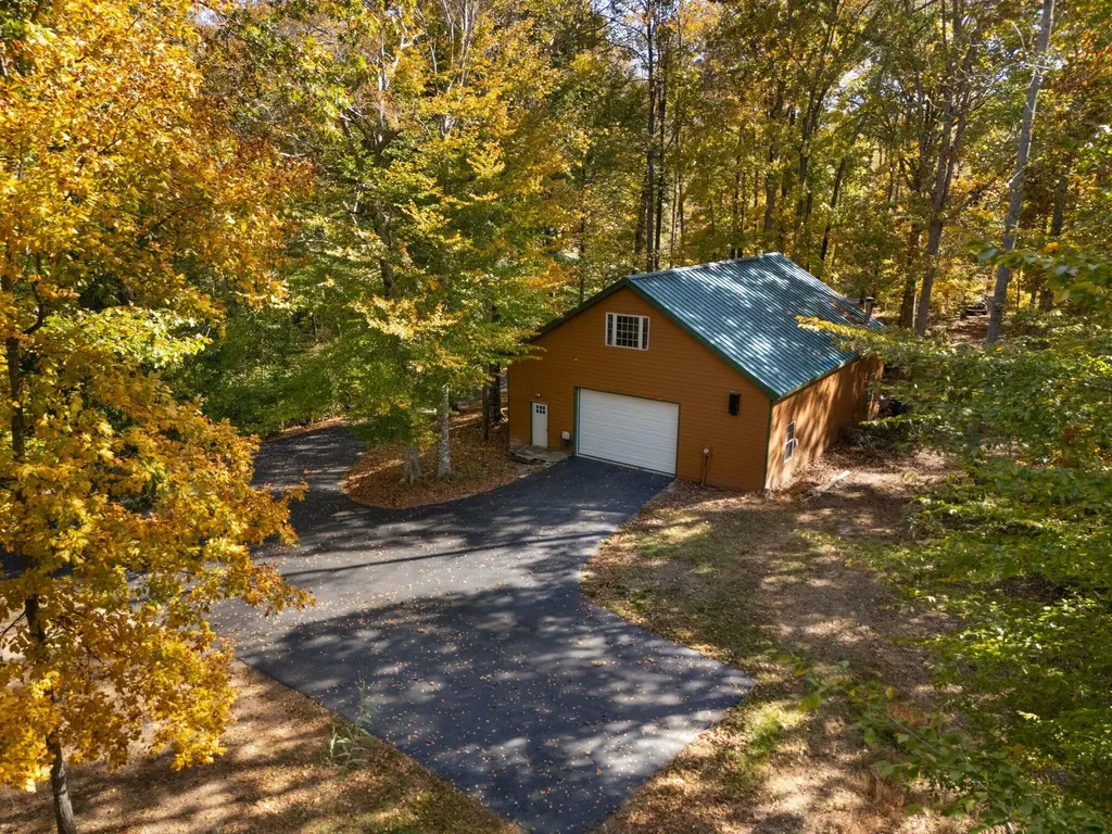 270 Wondering Woods Drive Somerset KY 42503