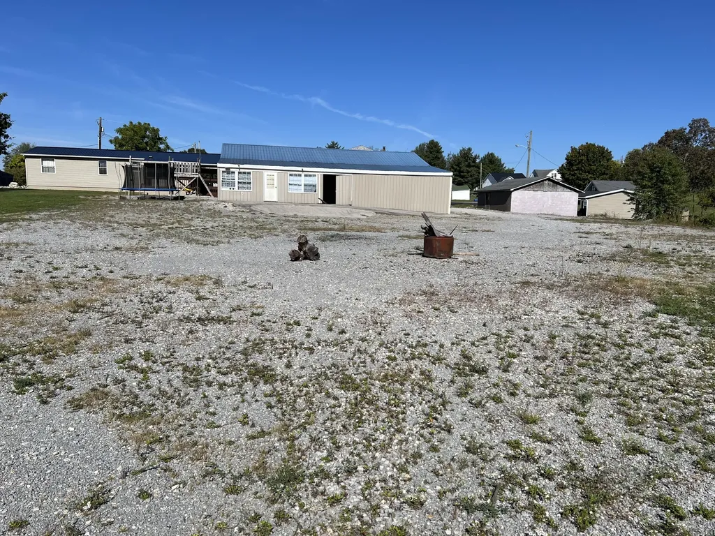 44 Lawrence Lane Flemingsburg KY 41041