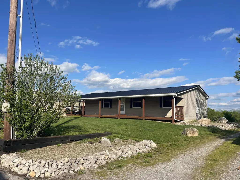 44 Lawrence Lane Flemingsburg KY 41041