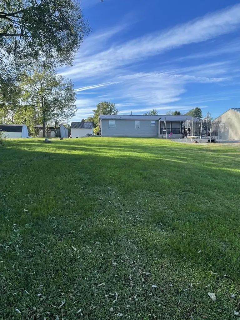 44 Lawrence Lane Flemingsburg KY 41041