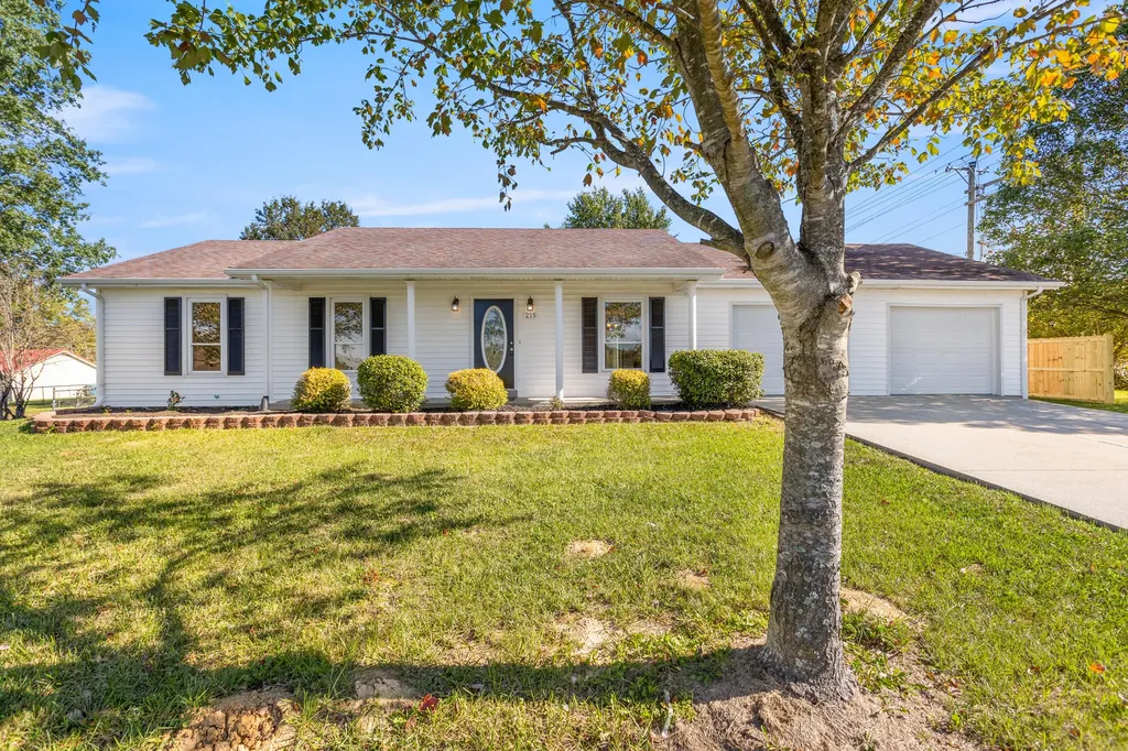 215 Lakeview Drive Lawrenceburg KY 40342
