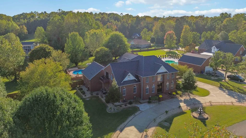 48 Tori Pine Lane Corbin KY 40701