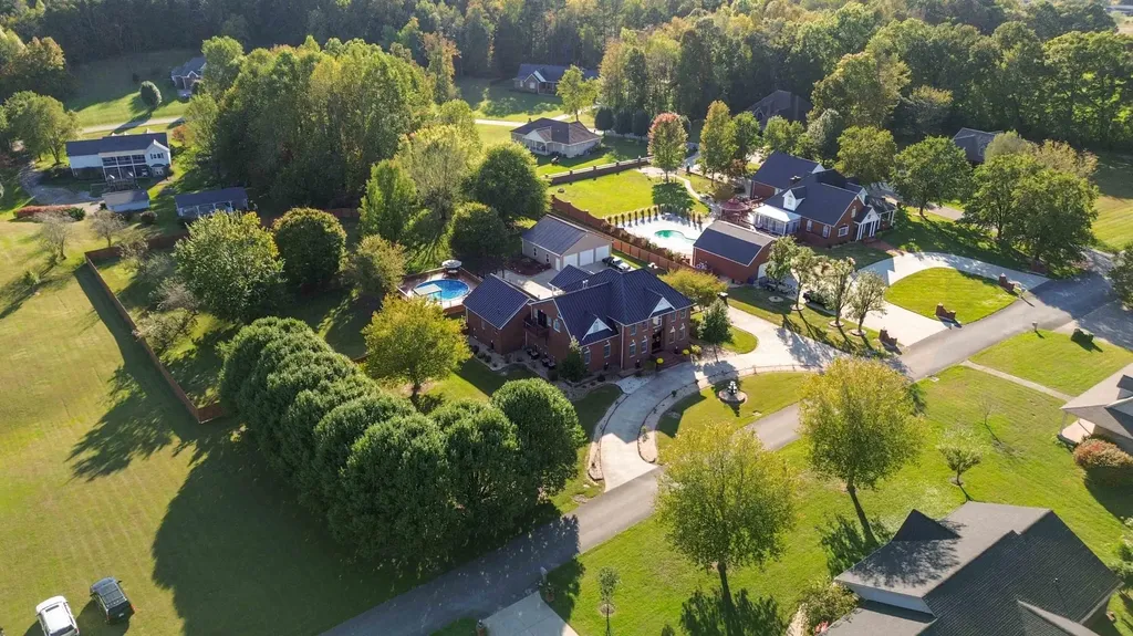 48 Tori Pine Lane Corbin KY 40701
