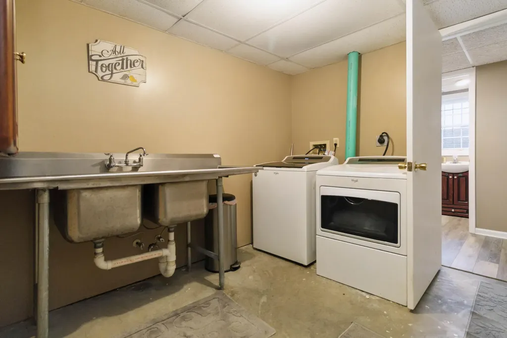 48 Tori Pine Lane Corbin KY 40701
