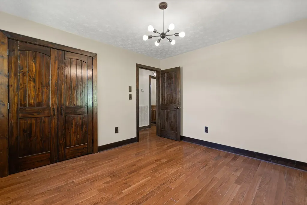 15 Reece Boulevard Pineville KY 40977