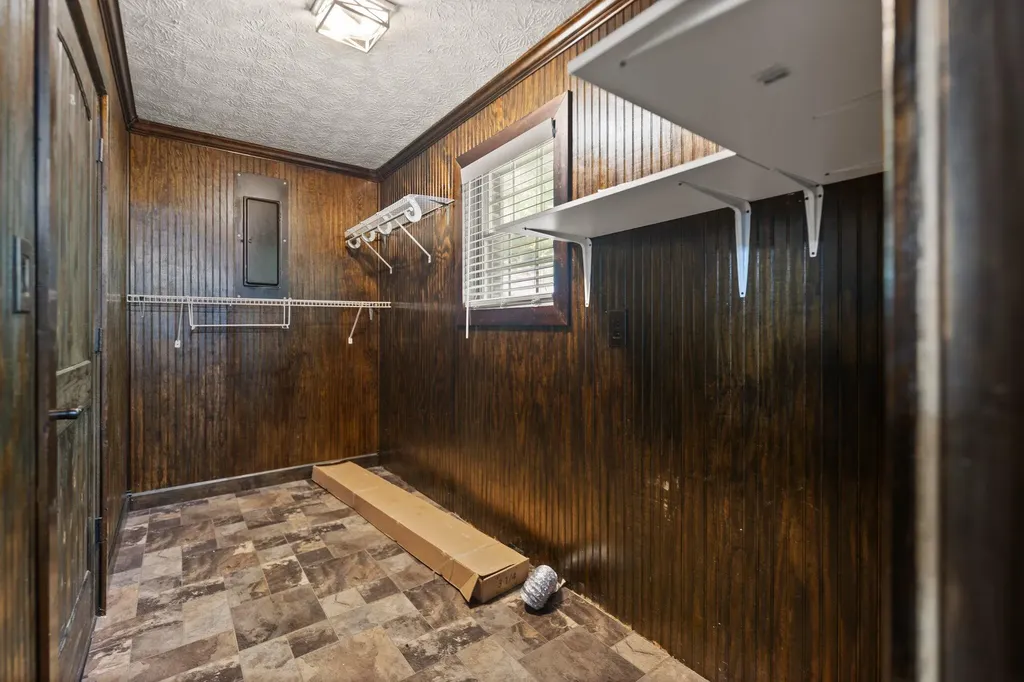 15 Reece Boulevard Pineville KY 40977