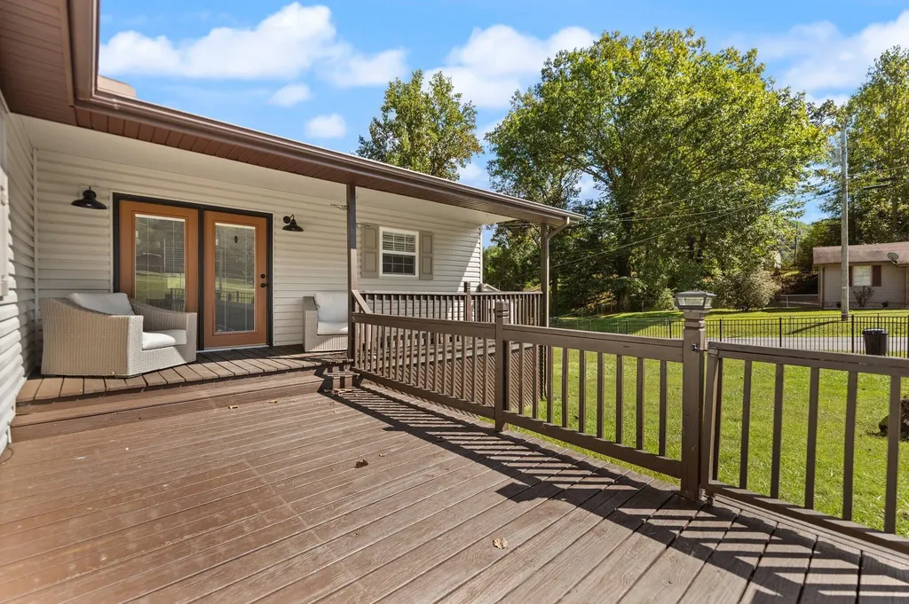 15 Reece Boulevard Pineville KY 40977