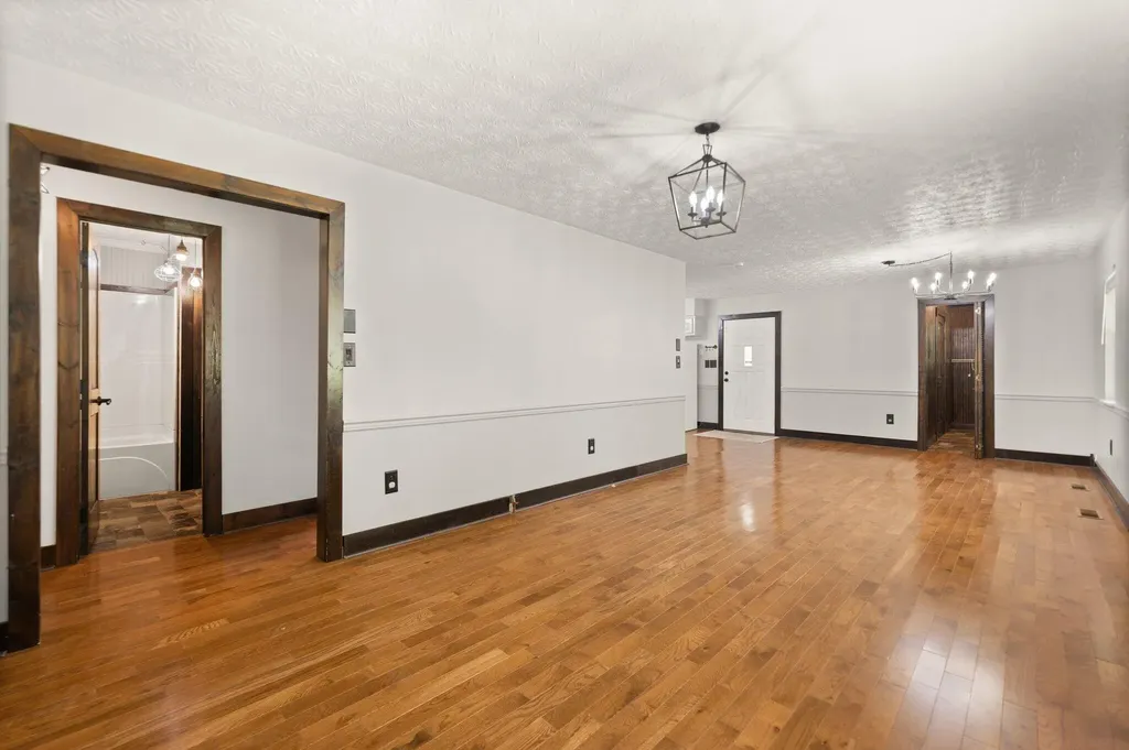 15 Reece Boulevard Pineville KY 40977