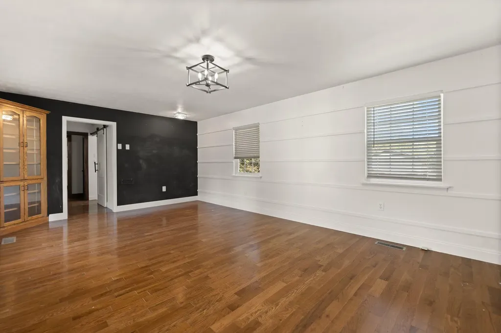 15 Reece Boulevard Pineville KY 40977