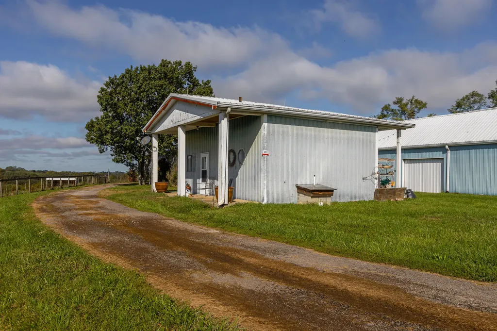 1013 Old Mitchellsburg Road Parksville KY 40464