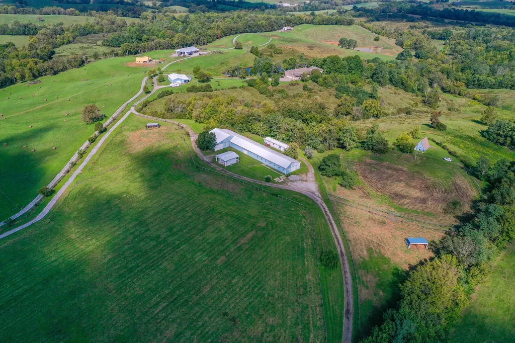 1013 Old Mitchellsburg Road Parksville KY 40464