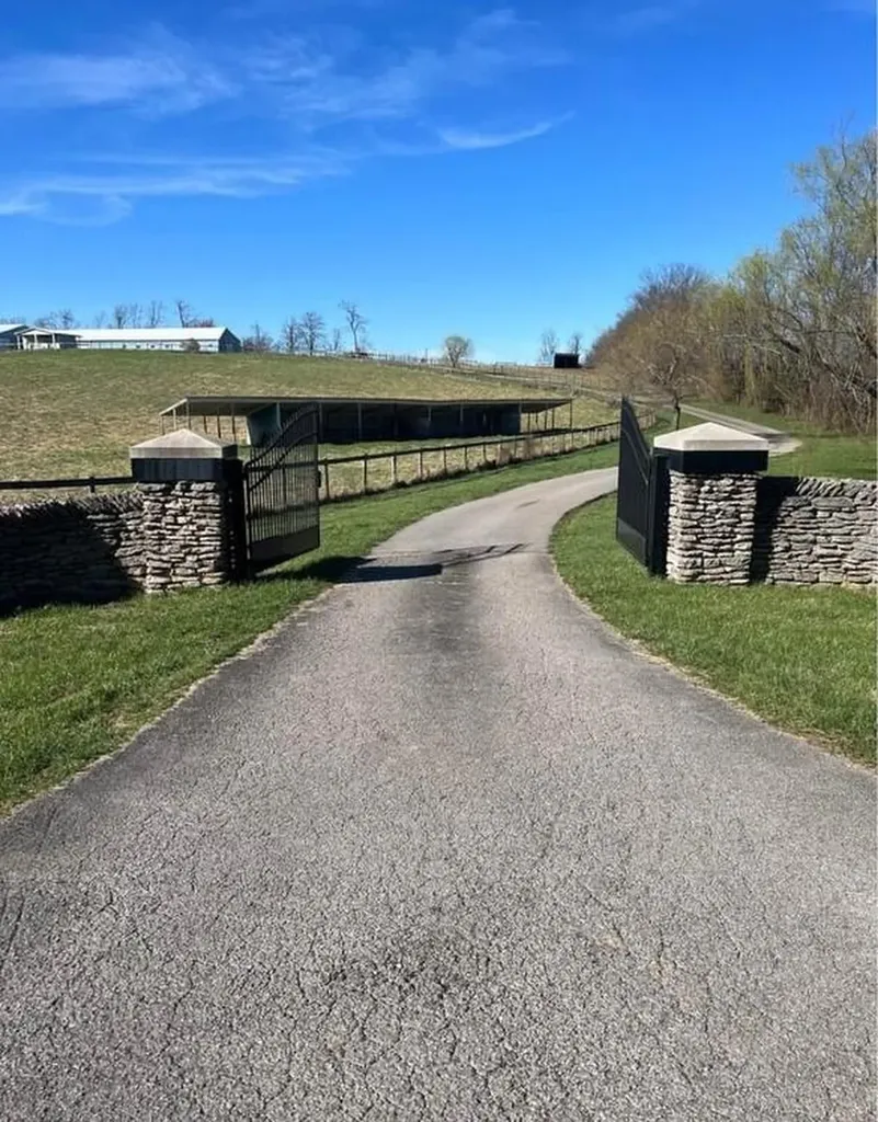 1013 Old Mitchellsburg Road Parksville KY 40464