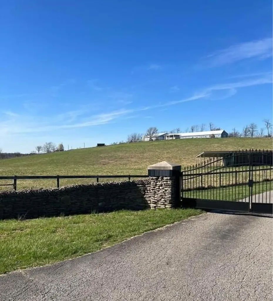 1013 Old Mitchellsburg Road Parksville KY 40464