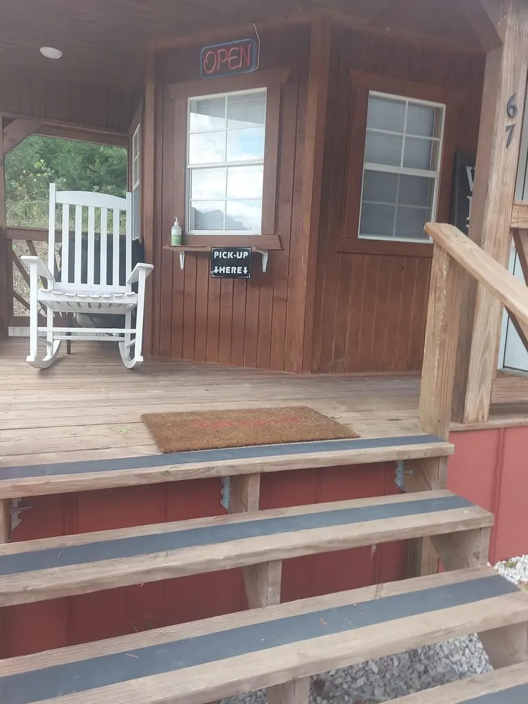 67 Valley Drive Irvine KY 40336