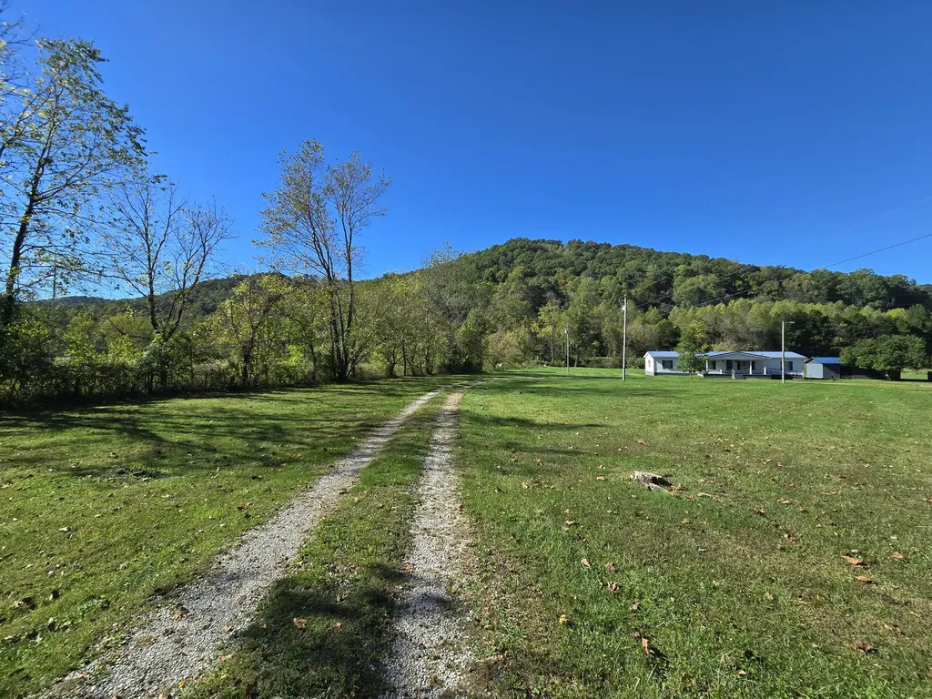 163 Eulett Lane Vanceburg KY 41179