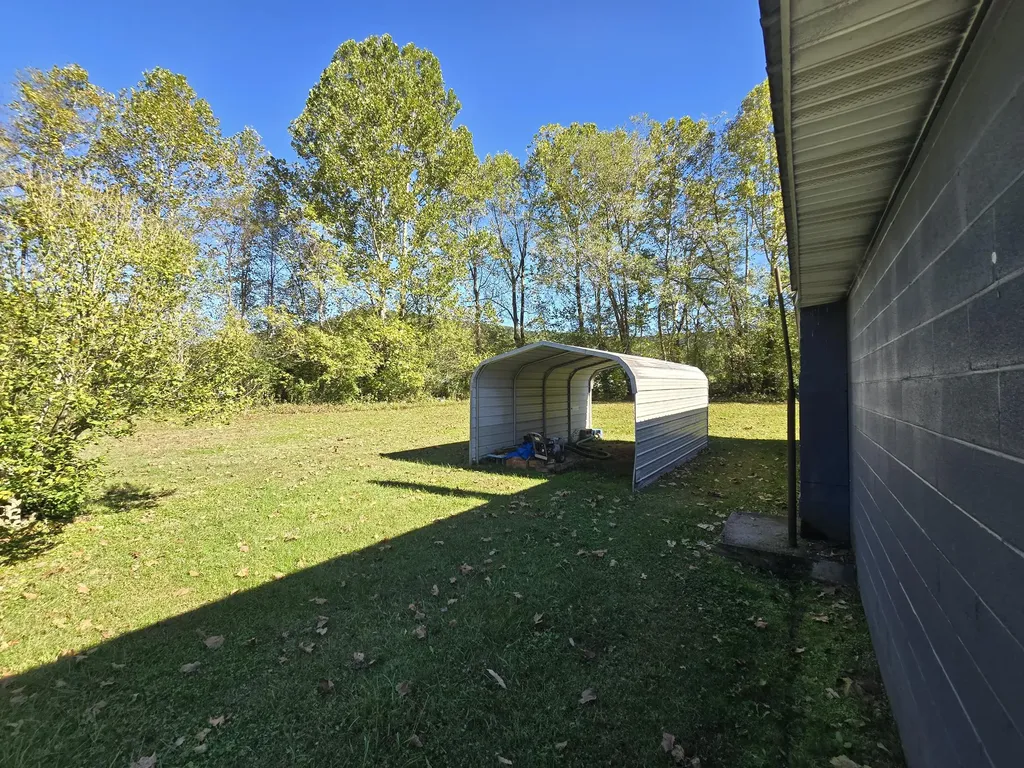 163 Eulett Lane Vanceburg KY 41179