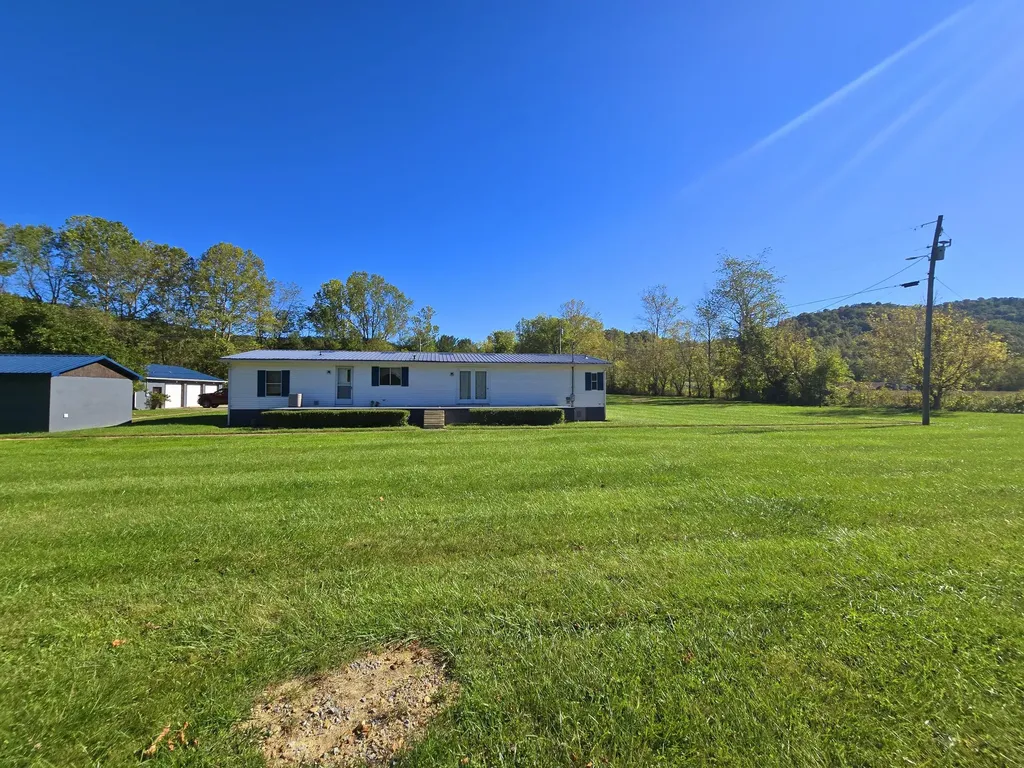 163 Eulett Lane Vanceburg KY 41179