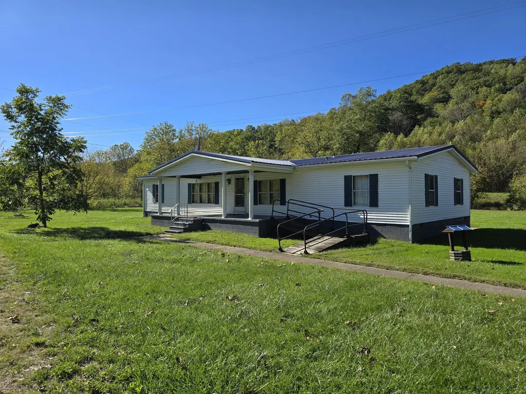 163 Eulett Lane Vanceburg KY 41179