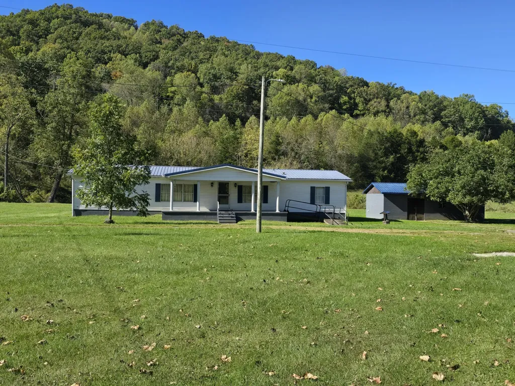 163 Eulett Lane Vanceburg KY 41179