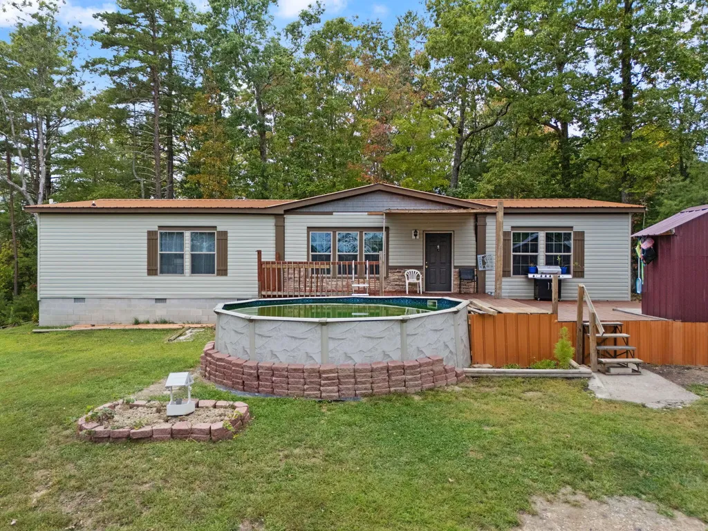 90 Damy Lane Campton KY 41301