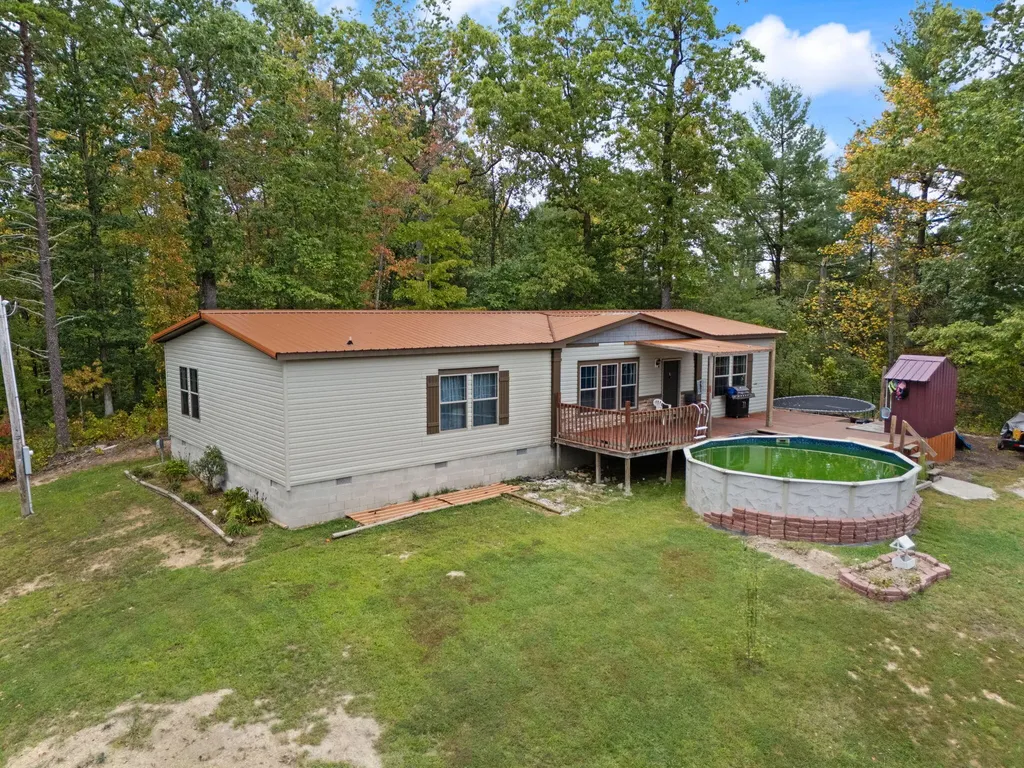 90 Damy Lane Campton KY 41301