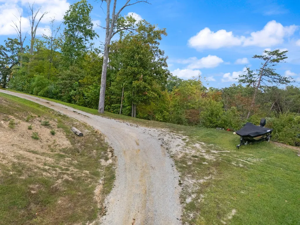 90 Damy Lane Campton KY 41301