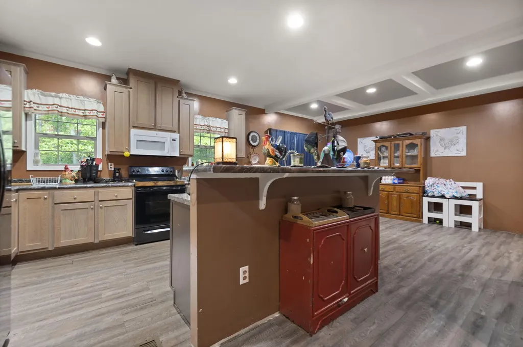 90 Damy Lane Campton KY 41301