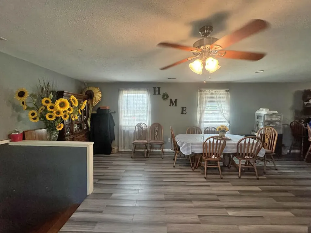 248 Parrish Avenue Paris KY 40361