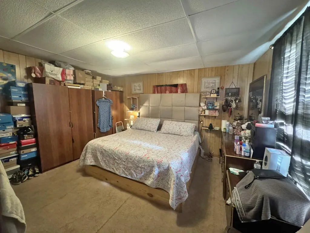 248 Parrish Avenue Paris KY 40361