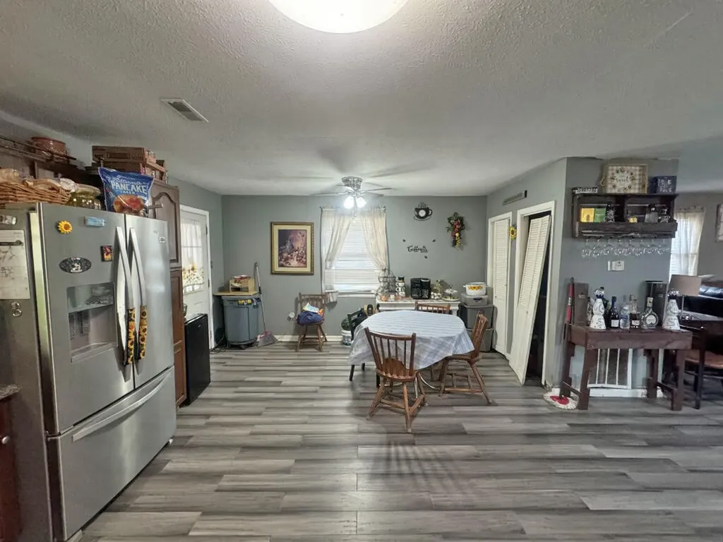 248 Parrish Avenue Paris KY 40361