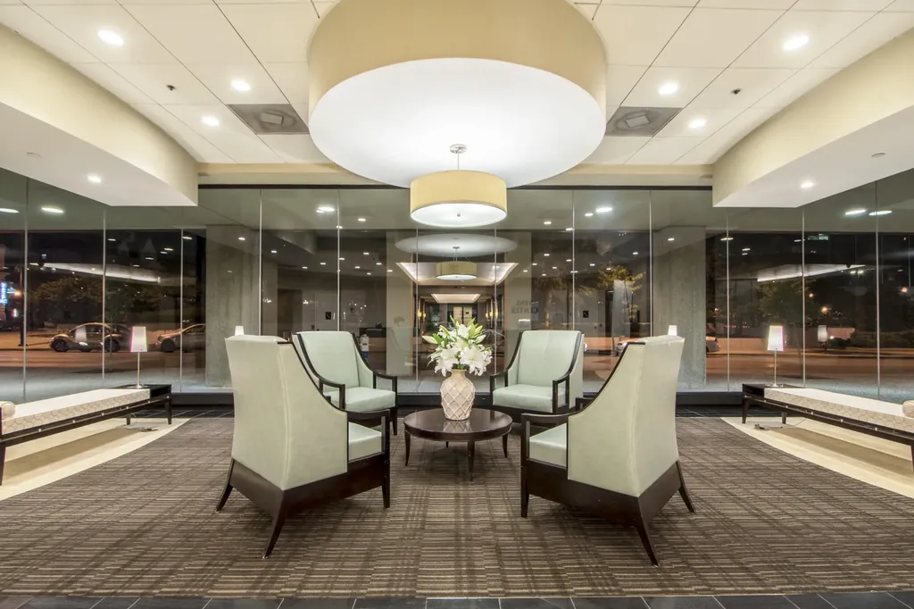 333 W Vine Street Lexington KY 40507