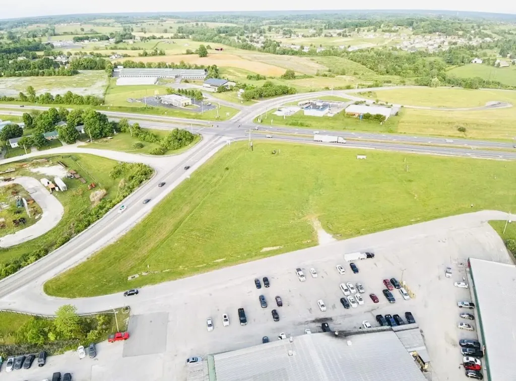 13 Eagle Lake Drive Lawrenceburg KY 40342