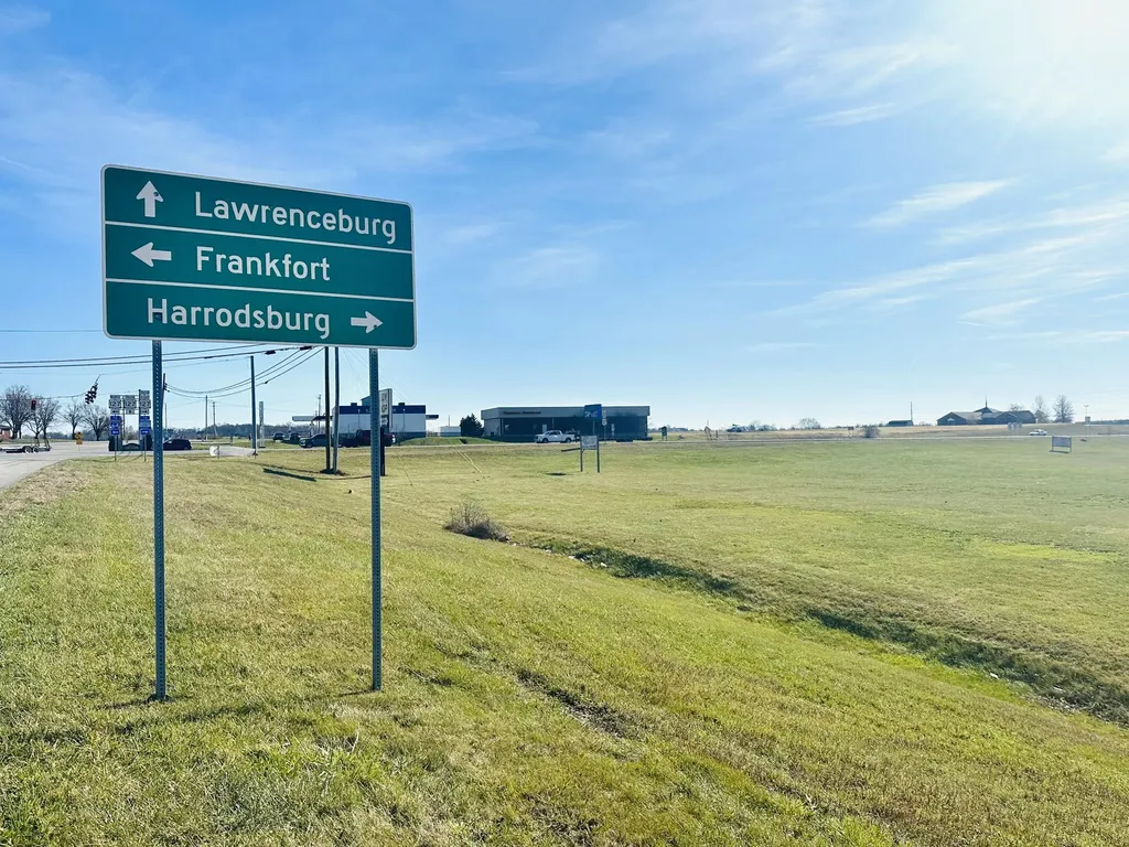14 Eagle Lake Drive Lawrenceburg KY 40342