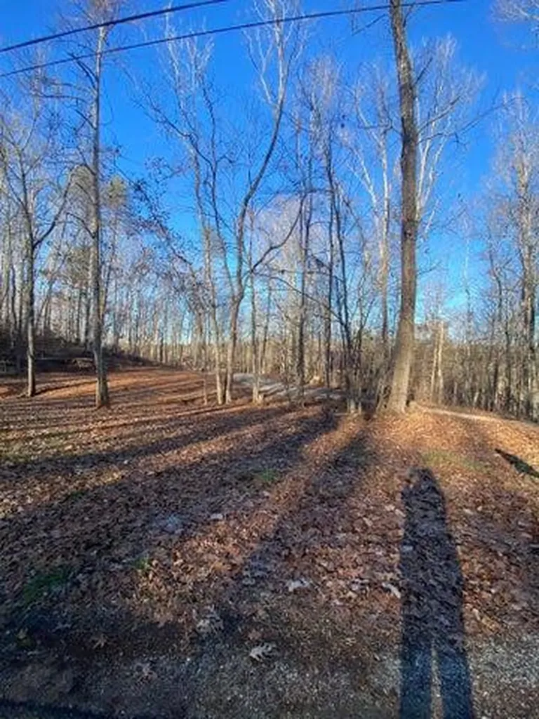 510 Lakeview Avenue Burnside KY 41519