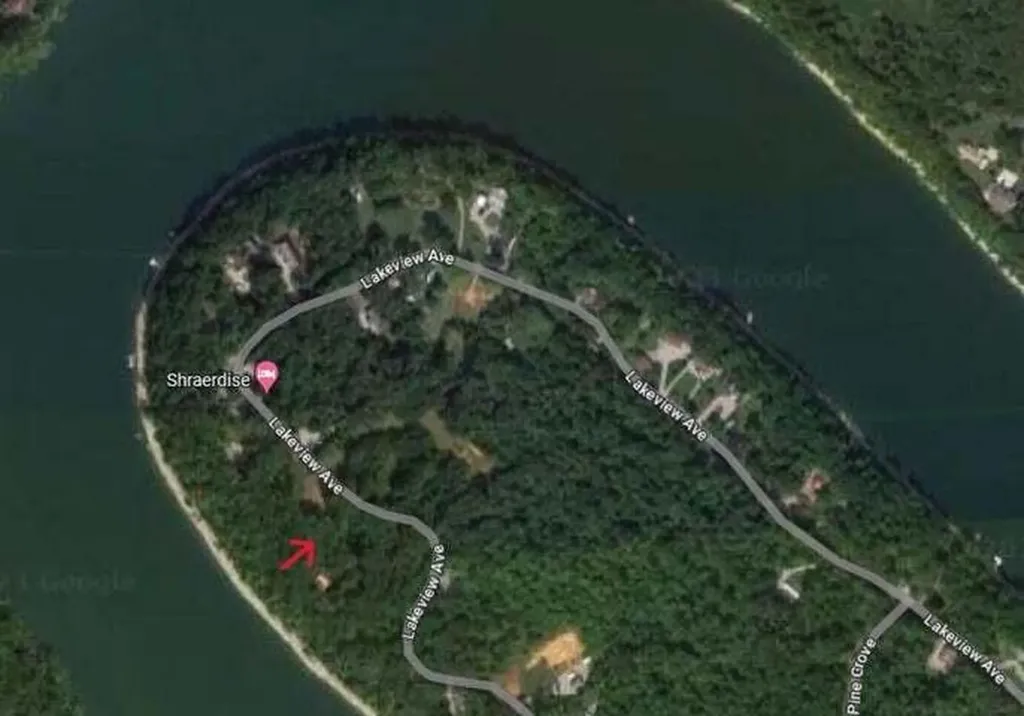 1850 Lakeview Avenue Burnside KY 41519