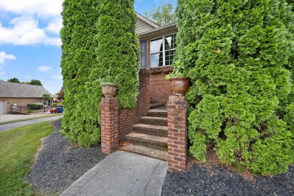 205 Kolsons Landing Drive Somerset KY 42503
