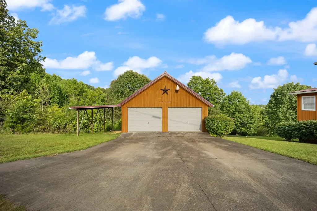 46 Pottershop Hills Road Nancy KY 42544