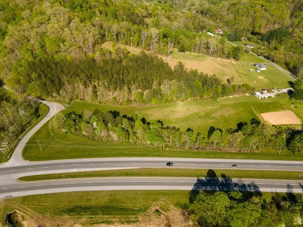 999 E 25 Highway Gray KY 40734
