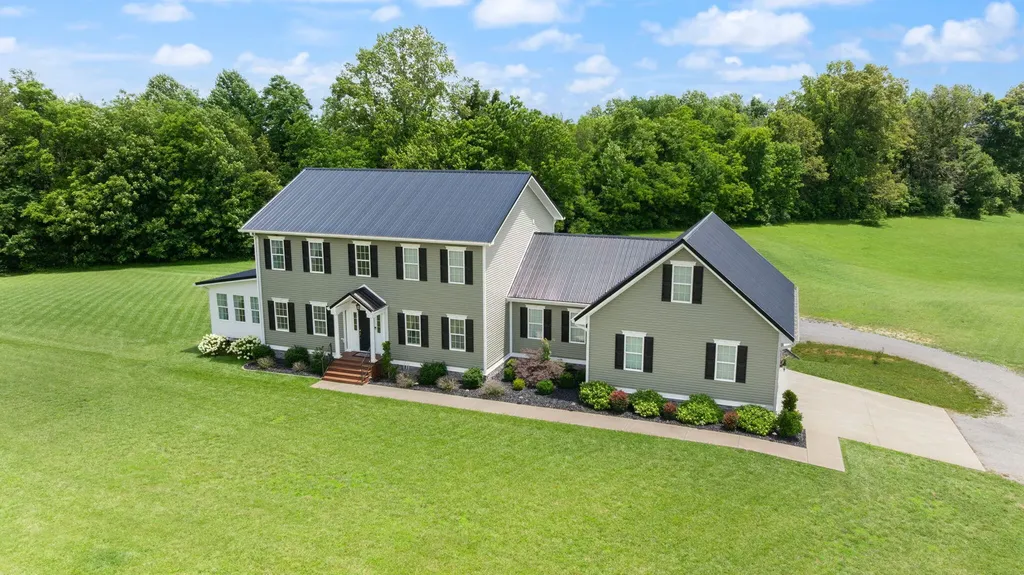217 N Cave Springs Road Somerset KY 42503