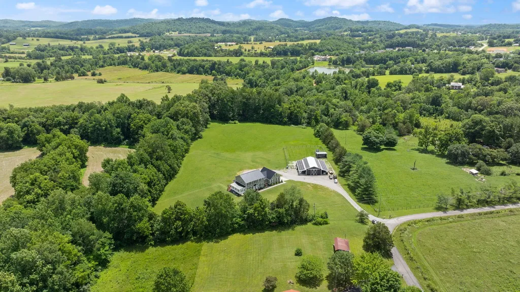 217 N Cave Springs Road Somerset KY 42503
