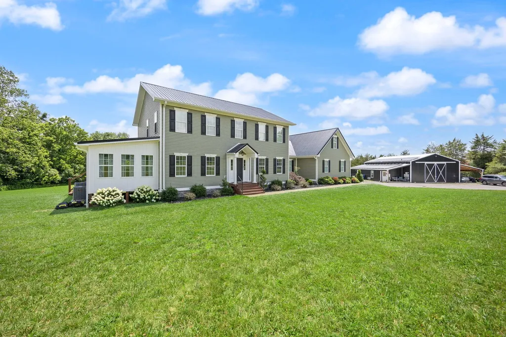 217 N Cave Springs Road Somerset KY 42503