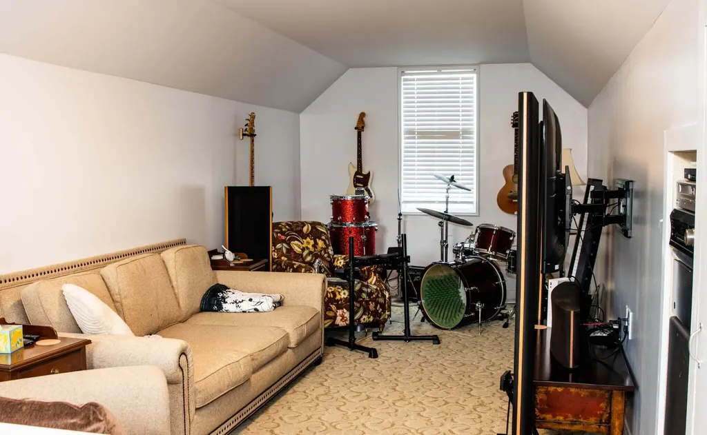 217 N Cave Springs Road Somerset KY 42503