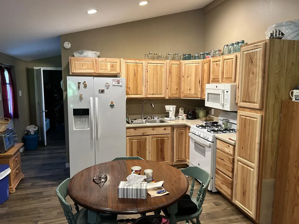 217 N Cave Springs Road Somerset KY 42503