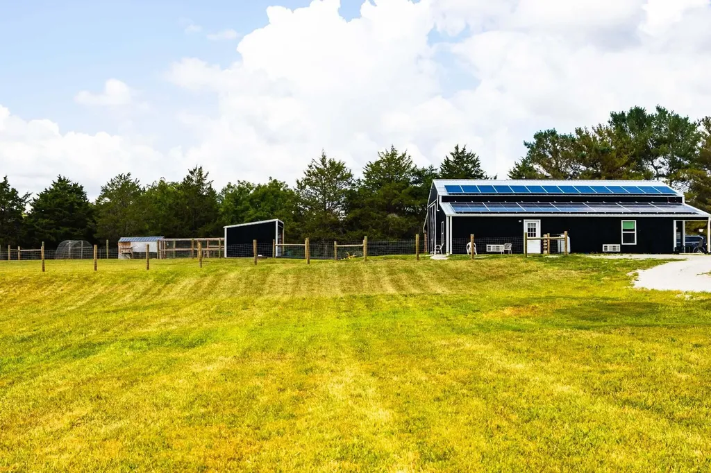217 N Cave Springs Road Somerset KY 42503