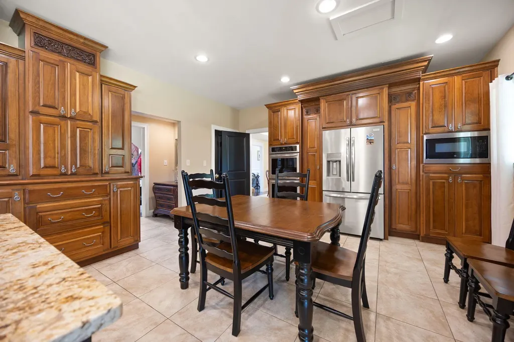 217 N Cave Springs Road Somerset KY 42503