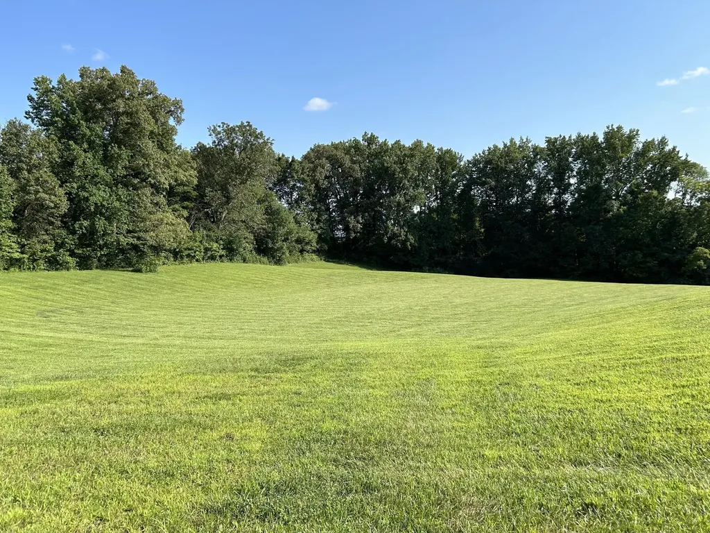217 N Cave Springs Road Somerset KY 42503